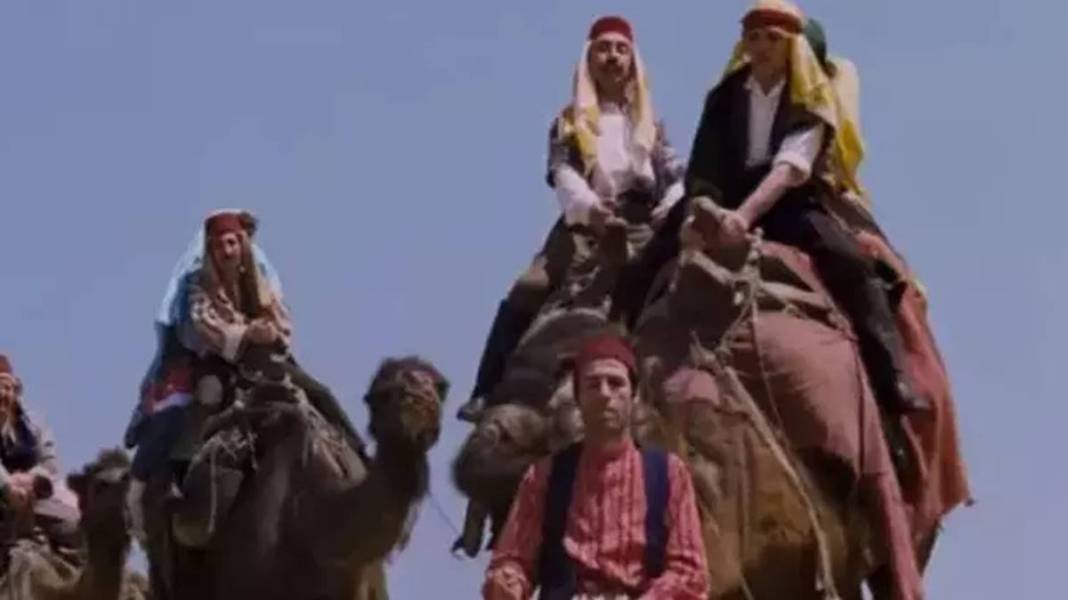 Film çekimlerinde deveden düşerek hayatını kaybetmişti: Kızı da babası kadar ünlüymüş! Binbir Gece dizisinde rol aldı 5